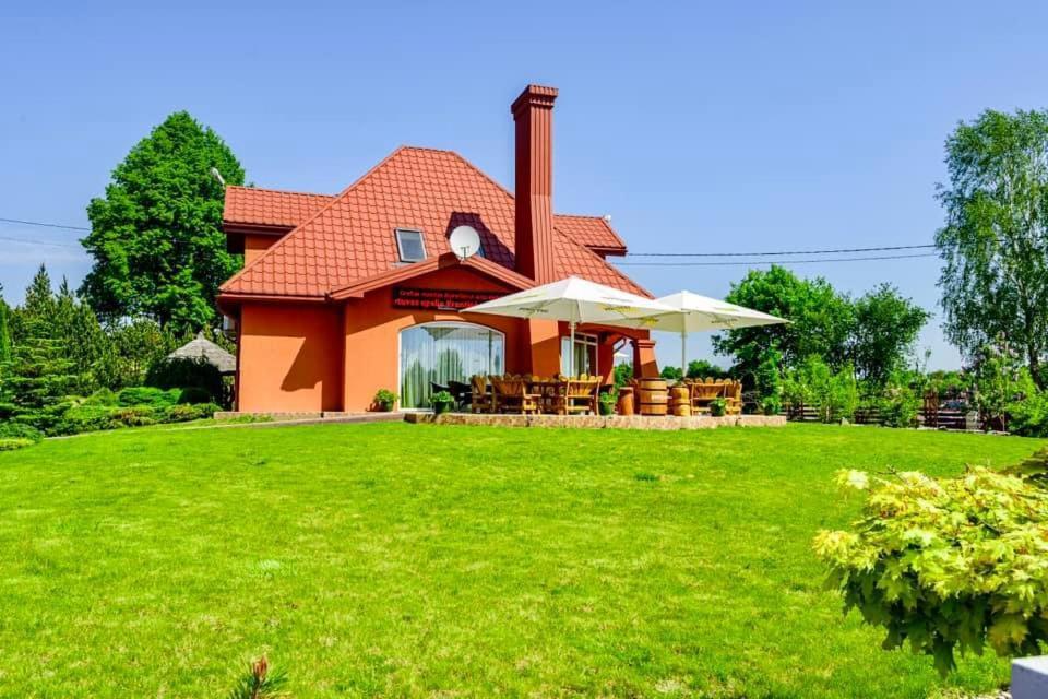 Country house Tytuvos Upelio Krantine *