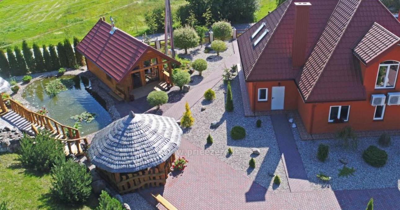 Tytuvos Upelio Krantine Country house